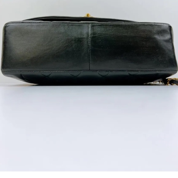 CHANEL DIANA 25 Single Flap Quilted Logo Lambskin Chain Bag - Picture 9 of 13